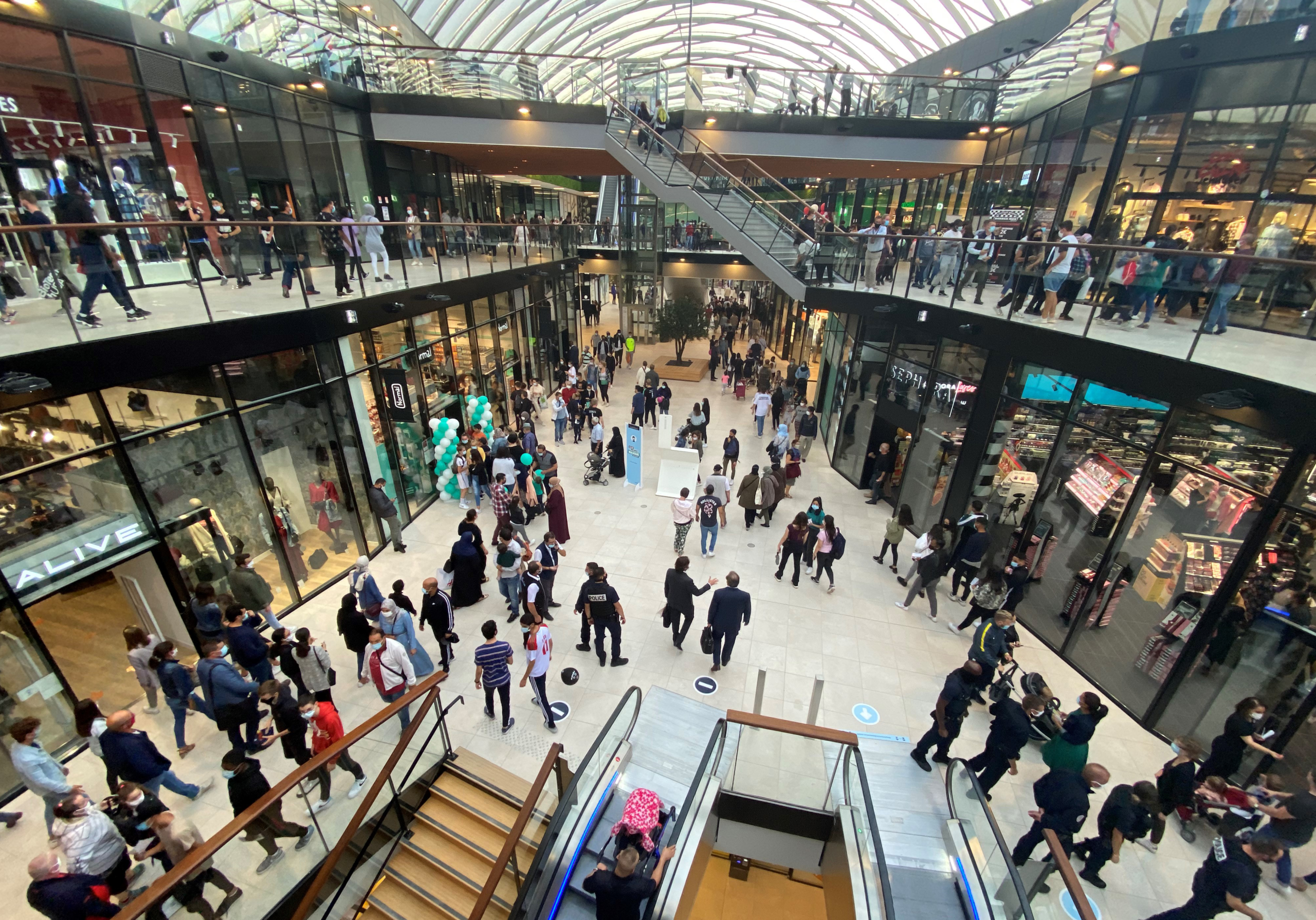 Lillenium : une foule impressionnante à l'inauguration du nouveau centre commercial lillois